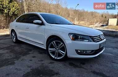 Седан Volkswagen Passat 2014 в Калуші