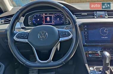 Универсал Volkswagen Passat 2020 в Краснограде