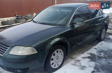 Седан Volkswagen Passat 2004 в Барышевке