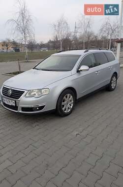 Універсал Volkswagen Passat 2008 в Ізмаїлі