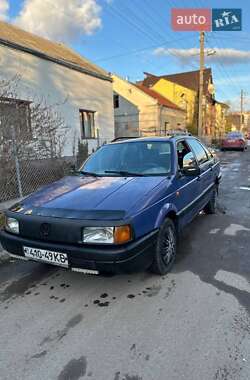 Седан Volkswagen Passat 1988 в Львові
