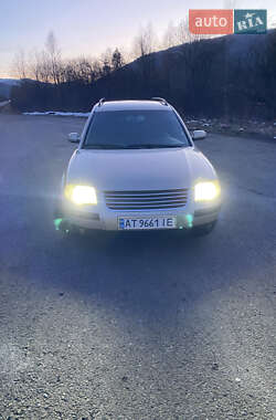 Универсал Volkswagen Passat 2001 в Долине