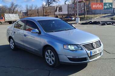 Седан Volkswagen Passat 2006 в Слов'янську