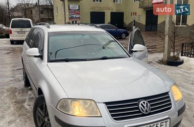 Седан Volkswagen Passat 2004 в Чернівцях
