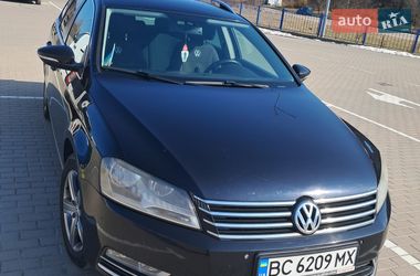 Універсал Volkswagen Passat 2012 в Дрогобичі