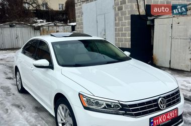 Седан Volkswagen Passat 2018 в Киеве