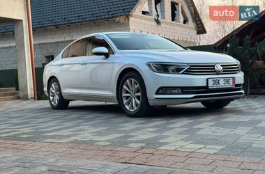 Седан Volkswagen Passat 2017 в Мукачевому
