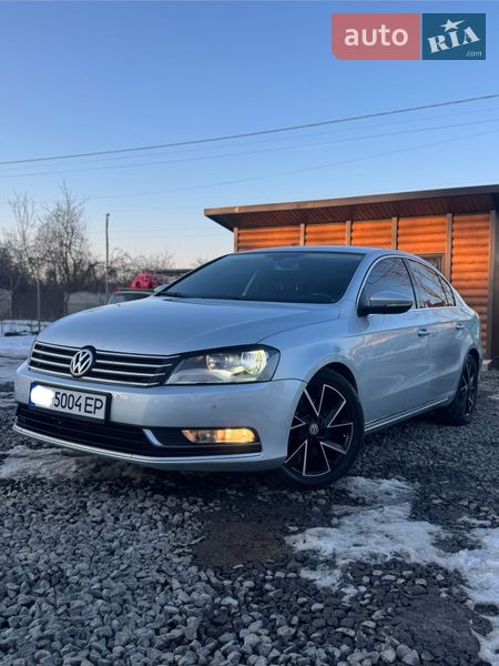 Volkswagen Passat 2011
