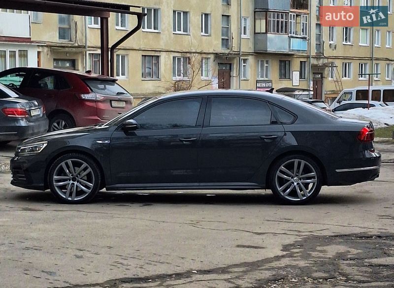 Седан Volkswagen Passat 2018 в Тернополе