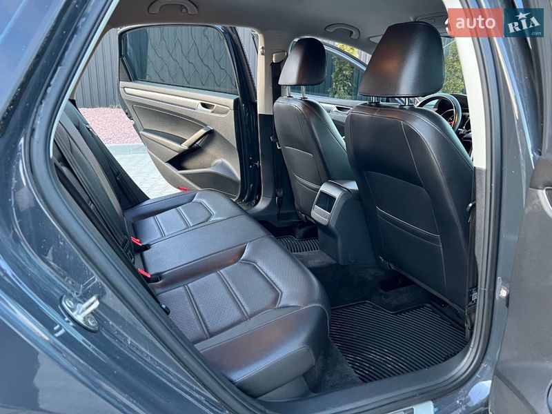 Седан Volkswagen Passat 2018 в Тернополе