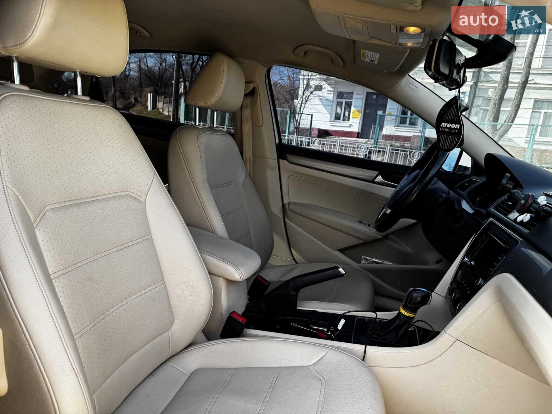 2015 Volkswagen Passat - мініатюра 31