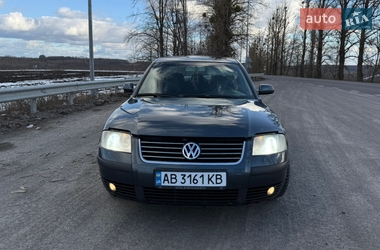 Седан Volkswagen Passat 2003 в Жмеринці