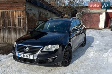 Универсал Volkswagen Passat 2008 в Бродах