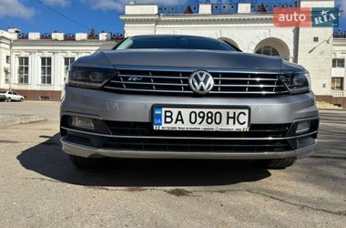 Універсал Volkswagen Passat 2018 в Кропивницькому