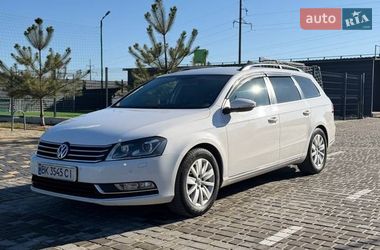 Универсал Volkswagen Passat 2013 в Вараше