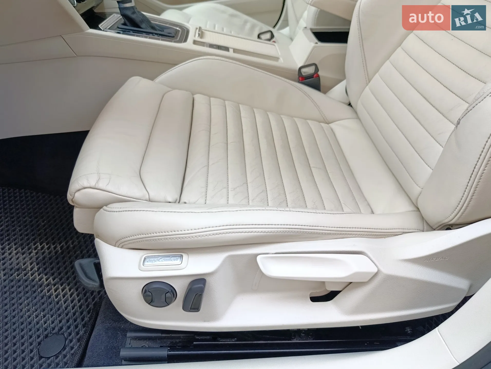 2015 Volkswagen Passat - мініатюра 20