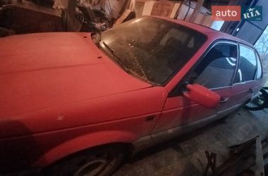 Седан Volkswagen Passat 1991 в Черновцах