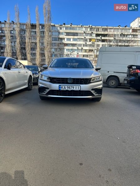 Седан Volkswagen Passat 2016 в Киеве