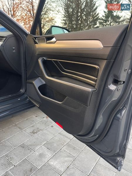 Универсал Volkswagen Passat 2021 в Луцке фото 29 Универсал Volkswagen Passat 2021 в Луцке