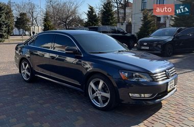 Седан Volkswagen Passat 2013 в Одессе