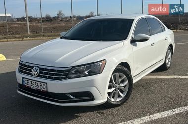 Седан Volkswagen Passat 2017 в Чернівцях