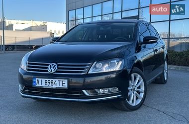 Седан Volkswagen Passat 2014 в Дніпрі