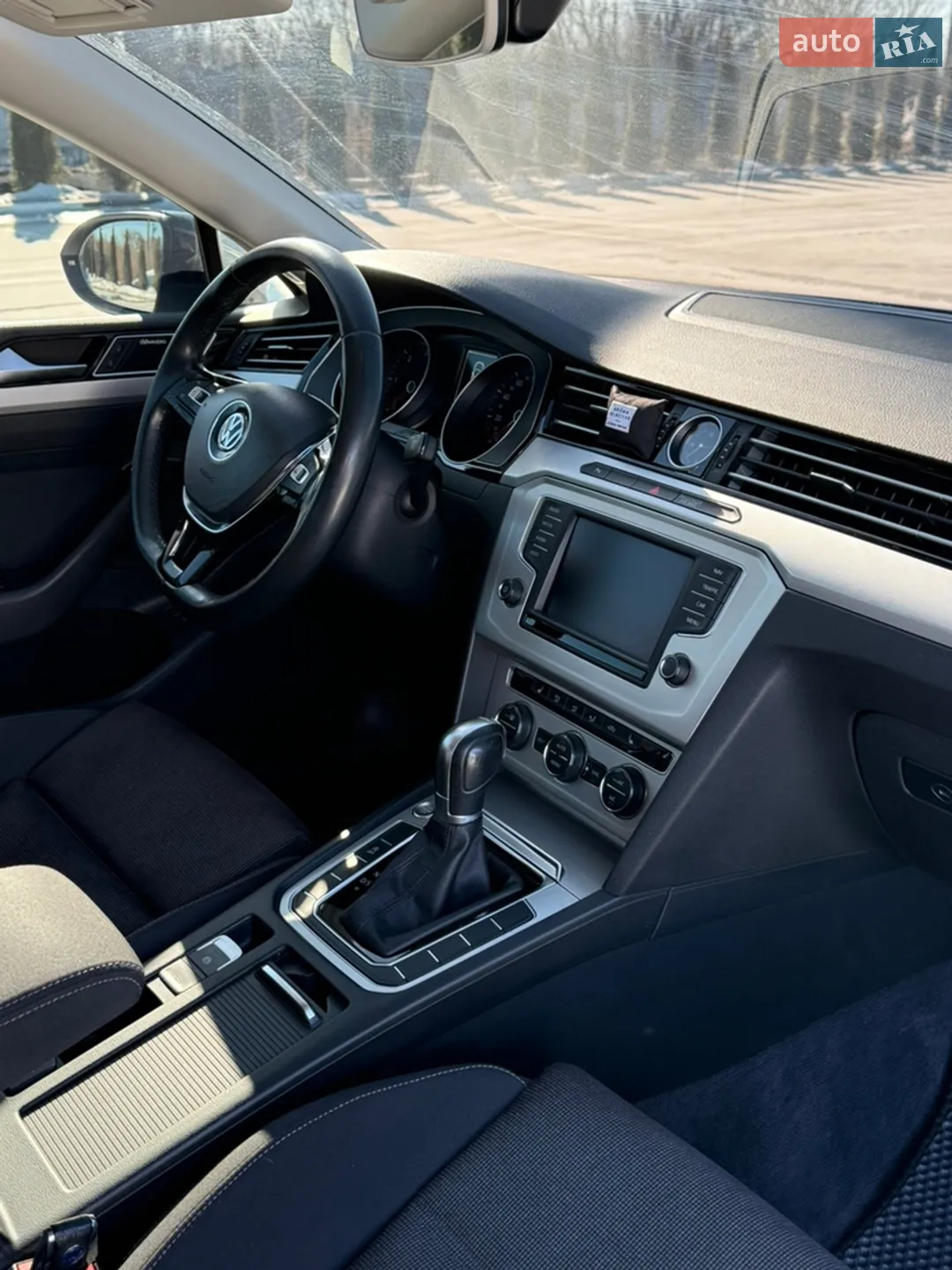 2015 Volkswagen Passat - мініатюра 17