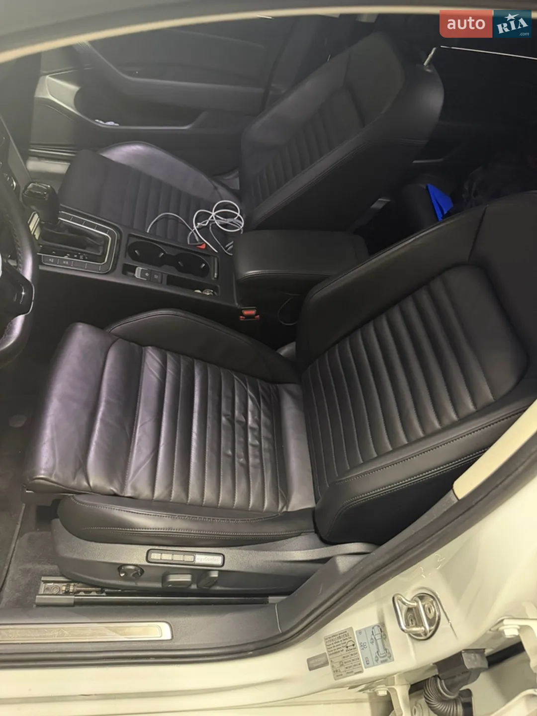 2017 Volkswagen Passat - мініатюра 2