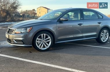 Седан Volkswagen Passat 2018 в Пирятине