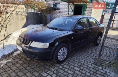 Седан Volkswagen Passat 1998 в Бердичеве