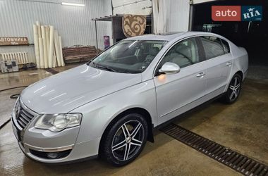 Седан Volkswagen Passat 2008 в Житомире