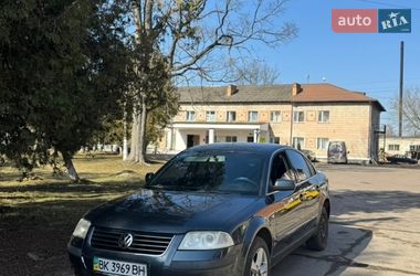 Седан Volkswagen Passat 2001 в Заречном