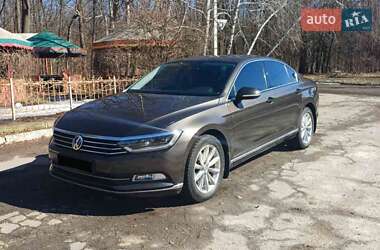 Седан Volkswagen Passat 2017 в Харькове
