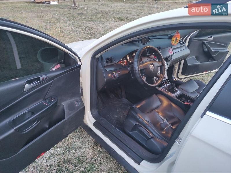 Универсал Volkswagen Passat 2009 в Надворной