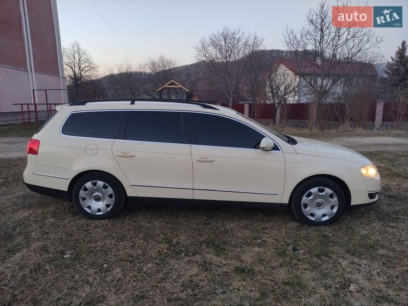 Универсал Volkswagen Passat 2009 в Надворной