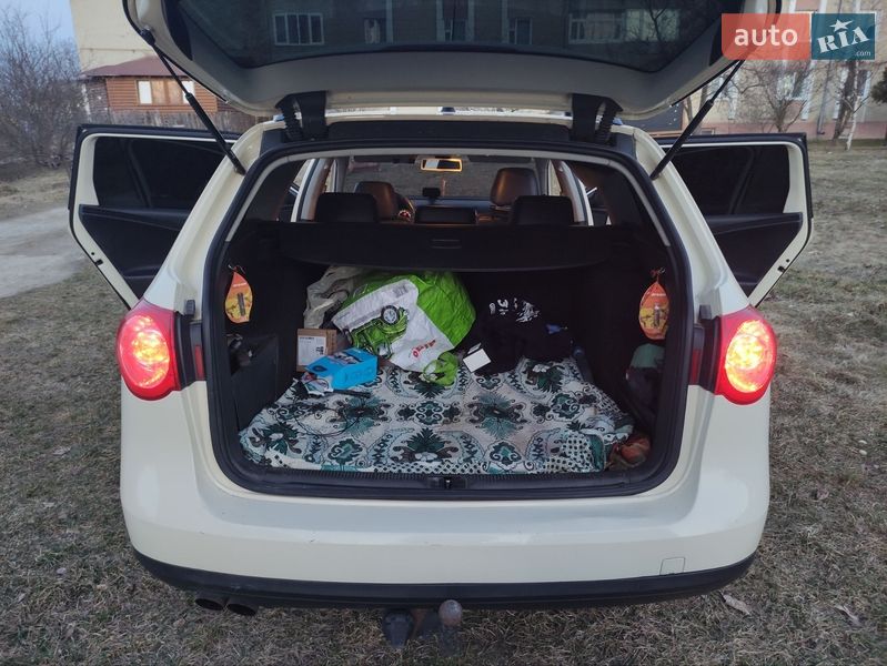 Универсал Volkswagen Passat 2009 в Надворной