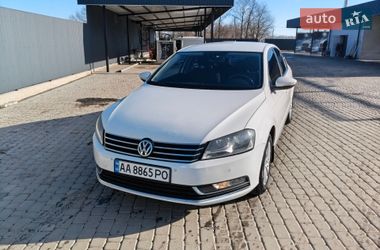 Седан Volkswagen Passat 2013 в Тыврове