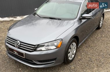 Седан Volkswagen Passat 2014 в Ивано-Франковске
