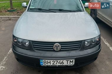 Универсал Volkswagen Passat 1998 в Одессе