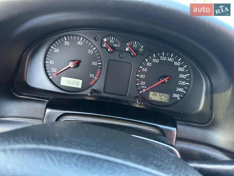 Седан Volkswagen Passat 1998 в Жашкове