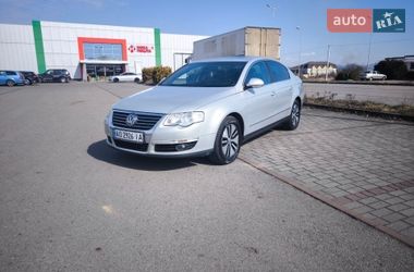 Седан Volkswagen Passat 2009 в Тячеве
