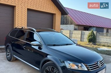 Универсал Volkswagen Passat 2012 в Ровно