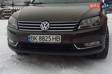 Универсал Volkswagen Passat 2012 в Сарнах