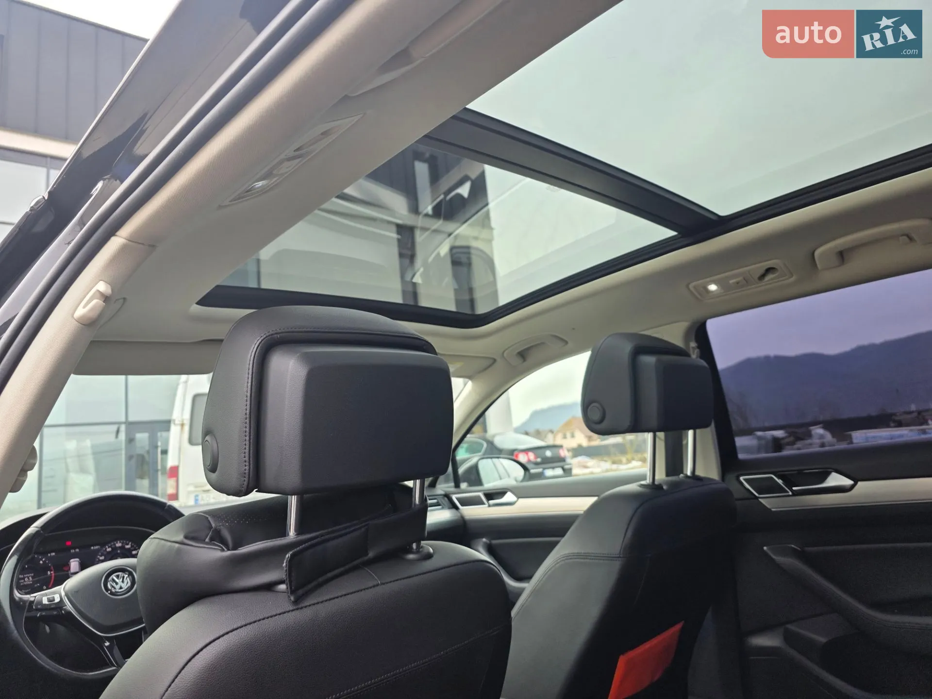 2017 Volkswagen Passat - мініатюра 18
