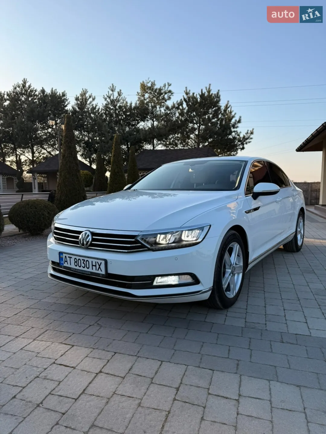 2016 Volkswagen Passat - мініатюра 2