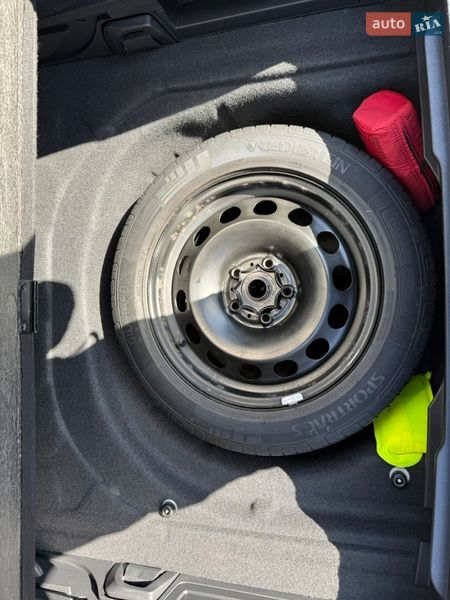 Универсал Volkswagen Passat 2022 в Луцке