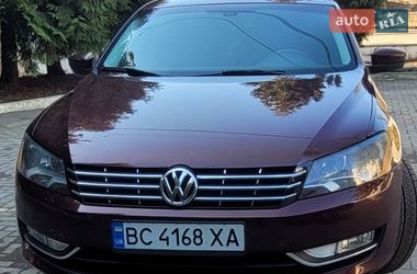 Седан Volkswagen Passat 2013 в Львові