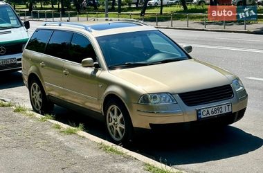 Універсал Volkswagen Passat 2001 в Києві