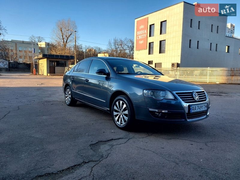 Седан Volkswagen Passat 2010 в Киеве