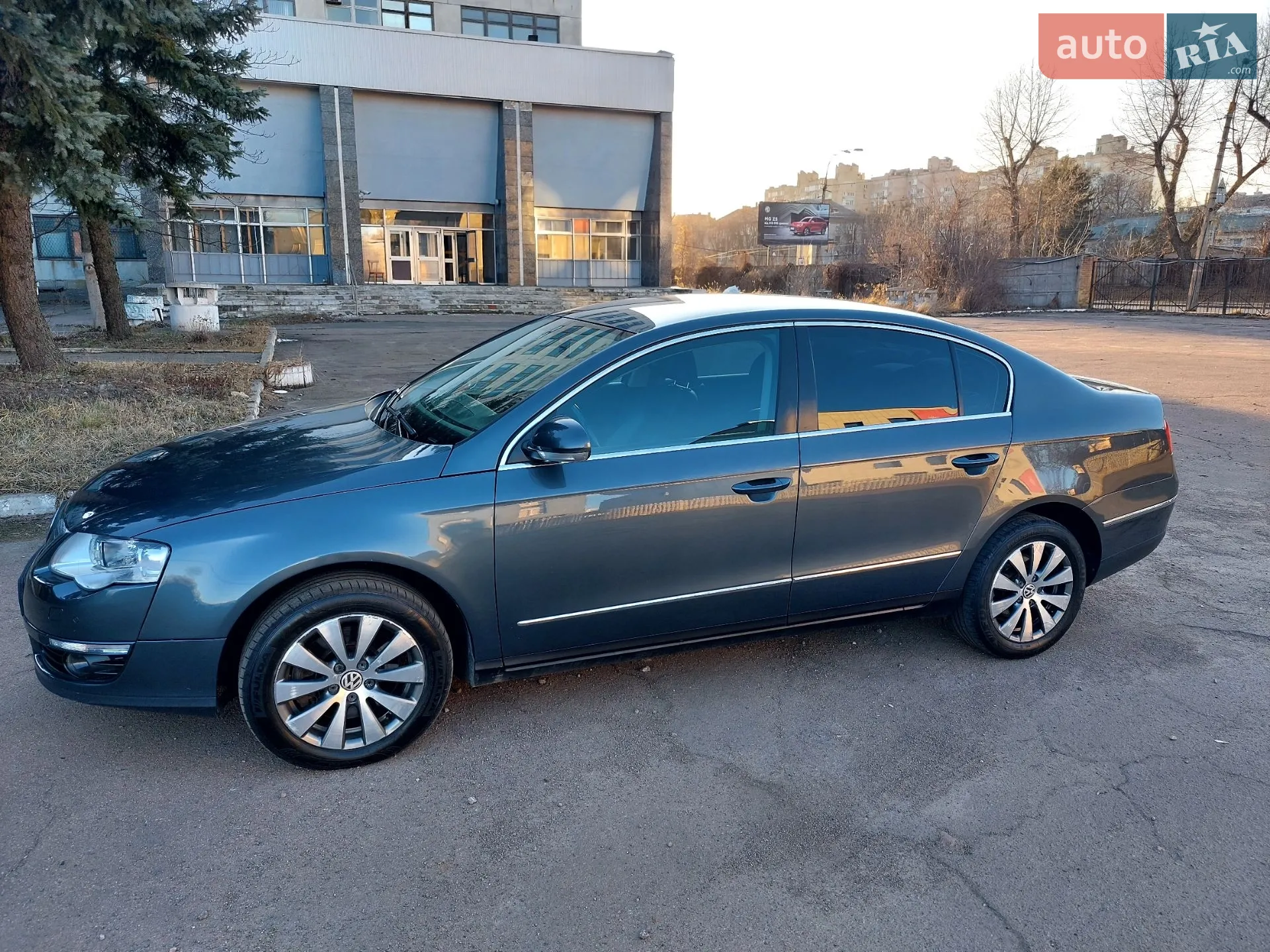 2010 Volkswagen Passat - мініатюра 13